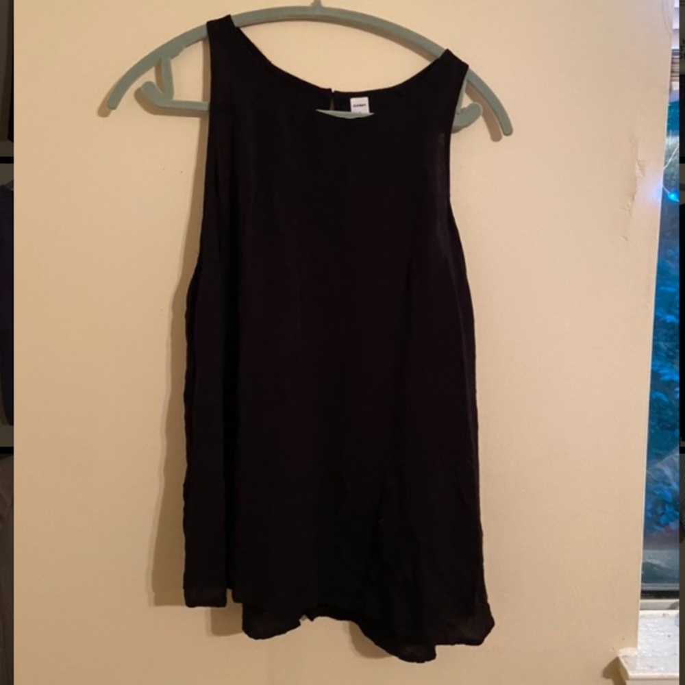 Old navy black tank top